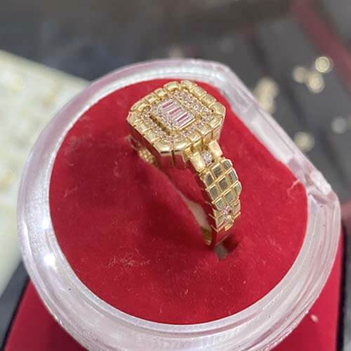 Gold Ring Italian Design, Yellow, 18 Karate 5.07 Grams, TD58