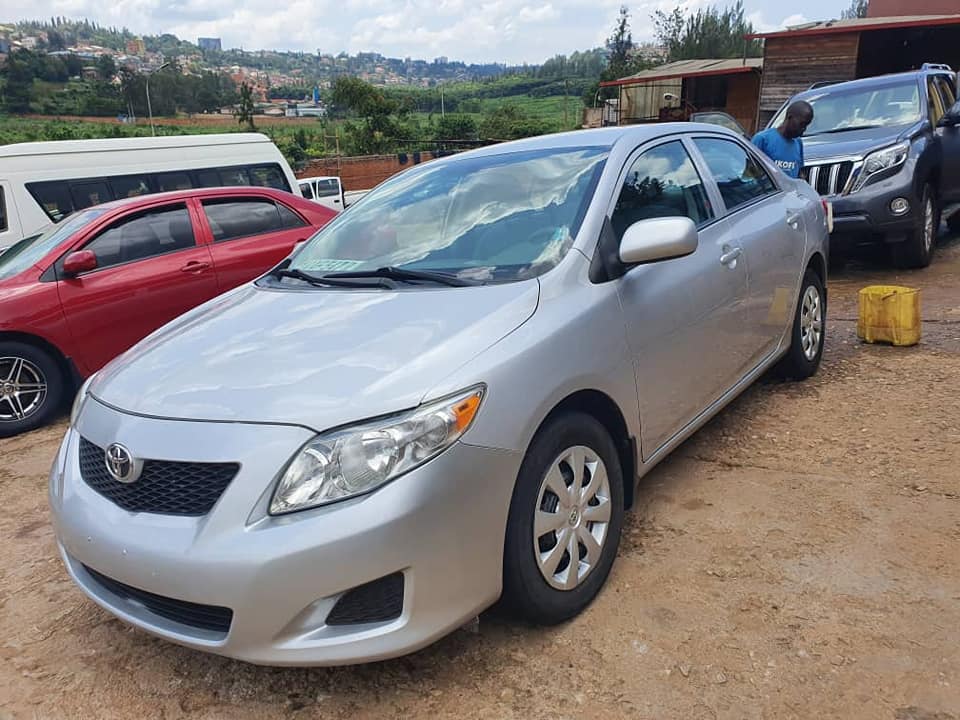 Toyota Corolla CE Yom:2009 