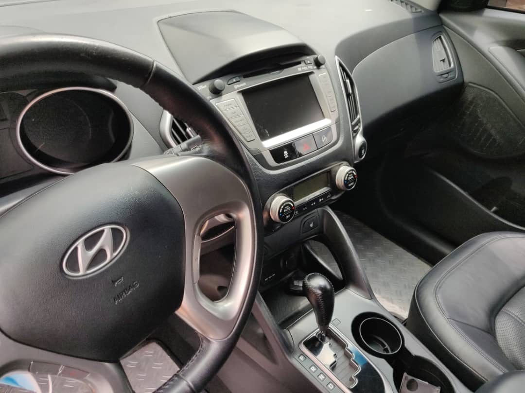 Hyundai Tucson LMX Yom 2010