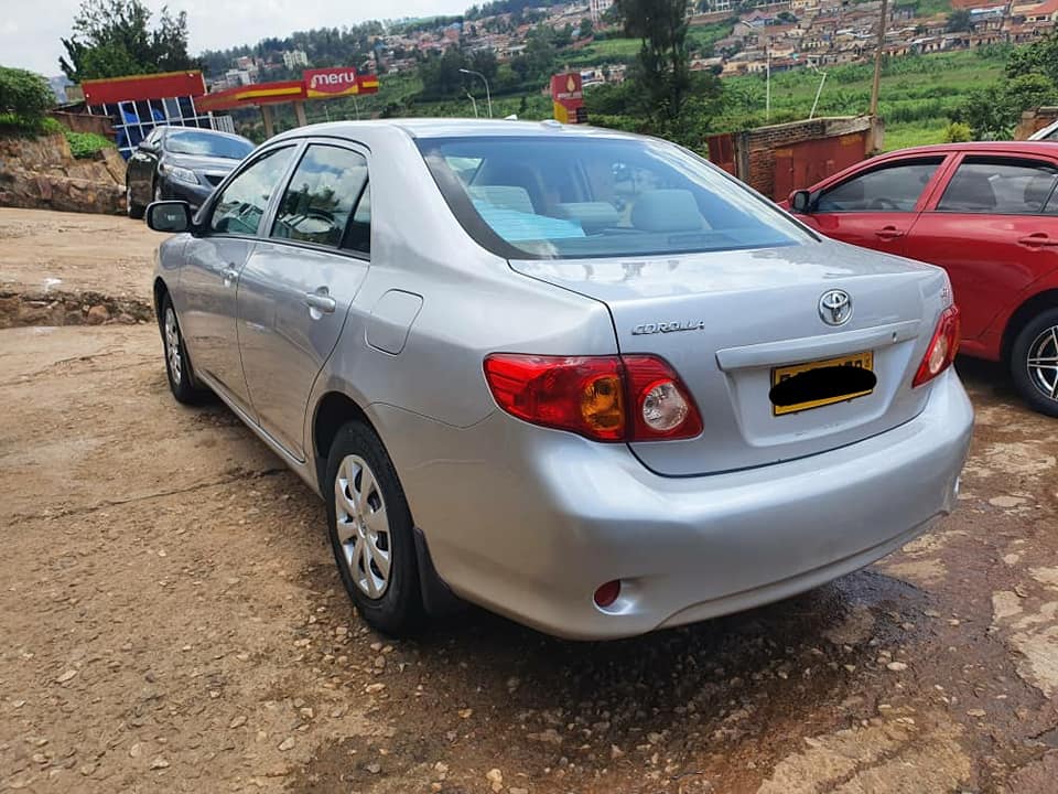 Toyota Corolla CE Yom:2009