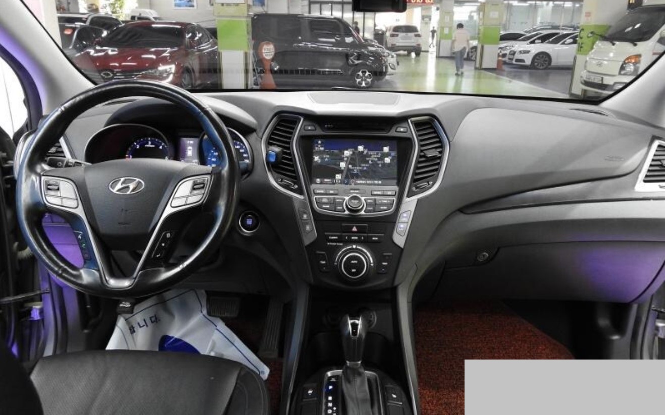 2015 Hyundai Santa Fe on a great deal of Cost