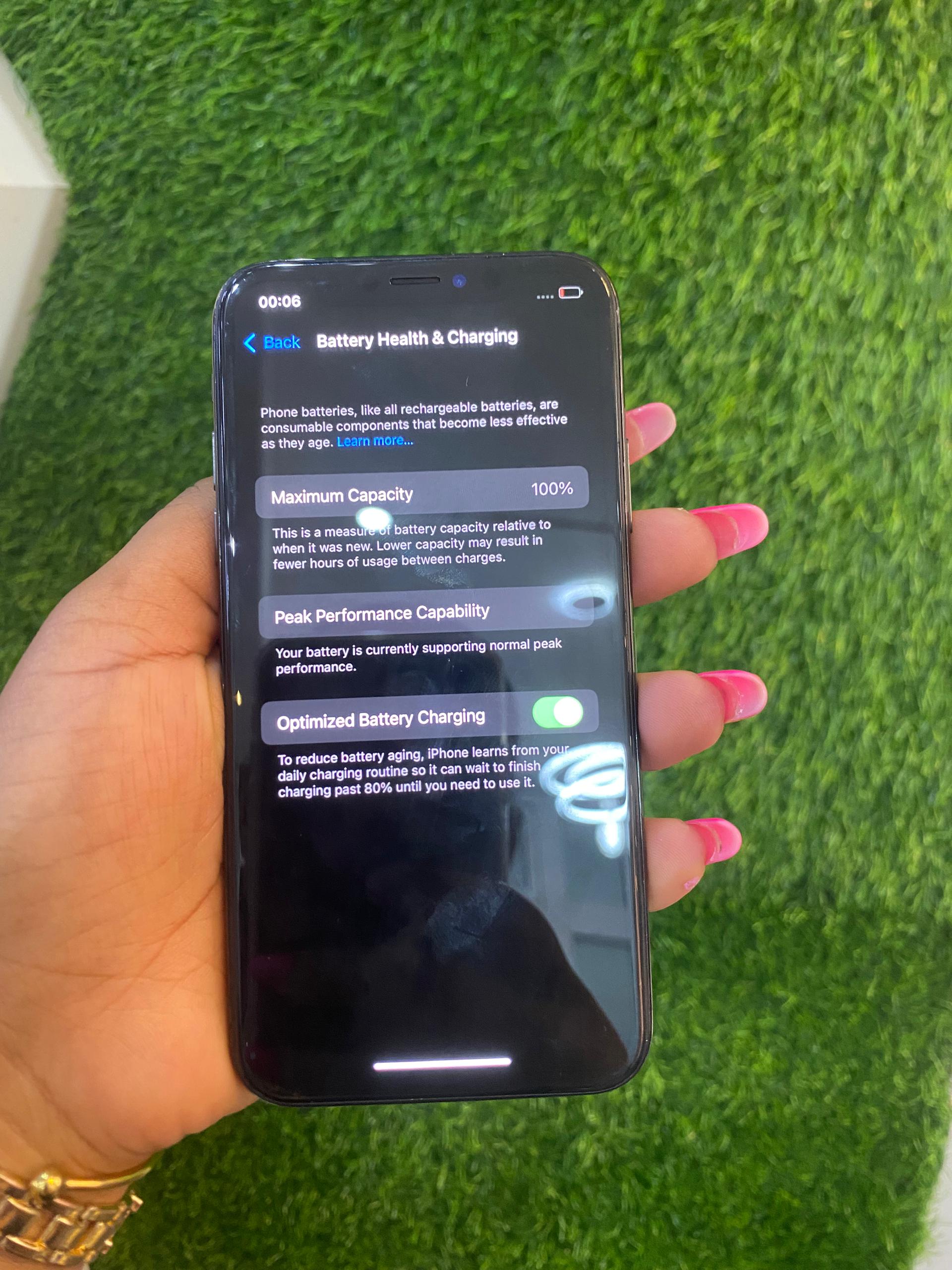iPhone X iri kwisoko 128GB storage