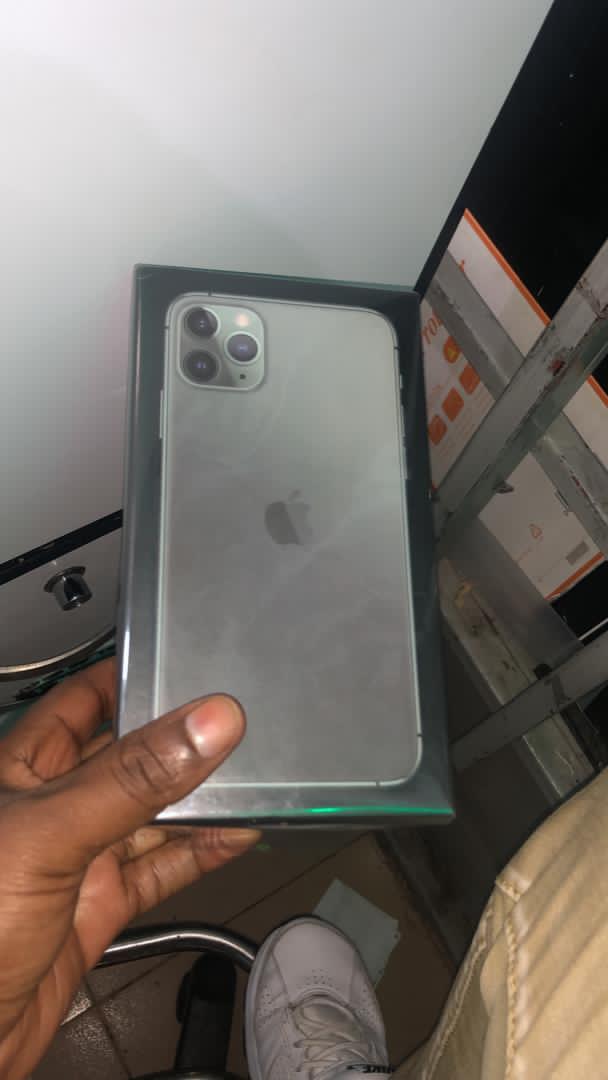 BEIGE IPHONE12