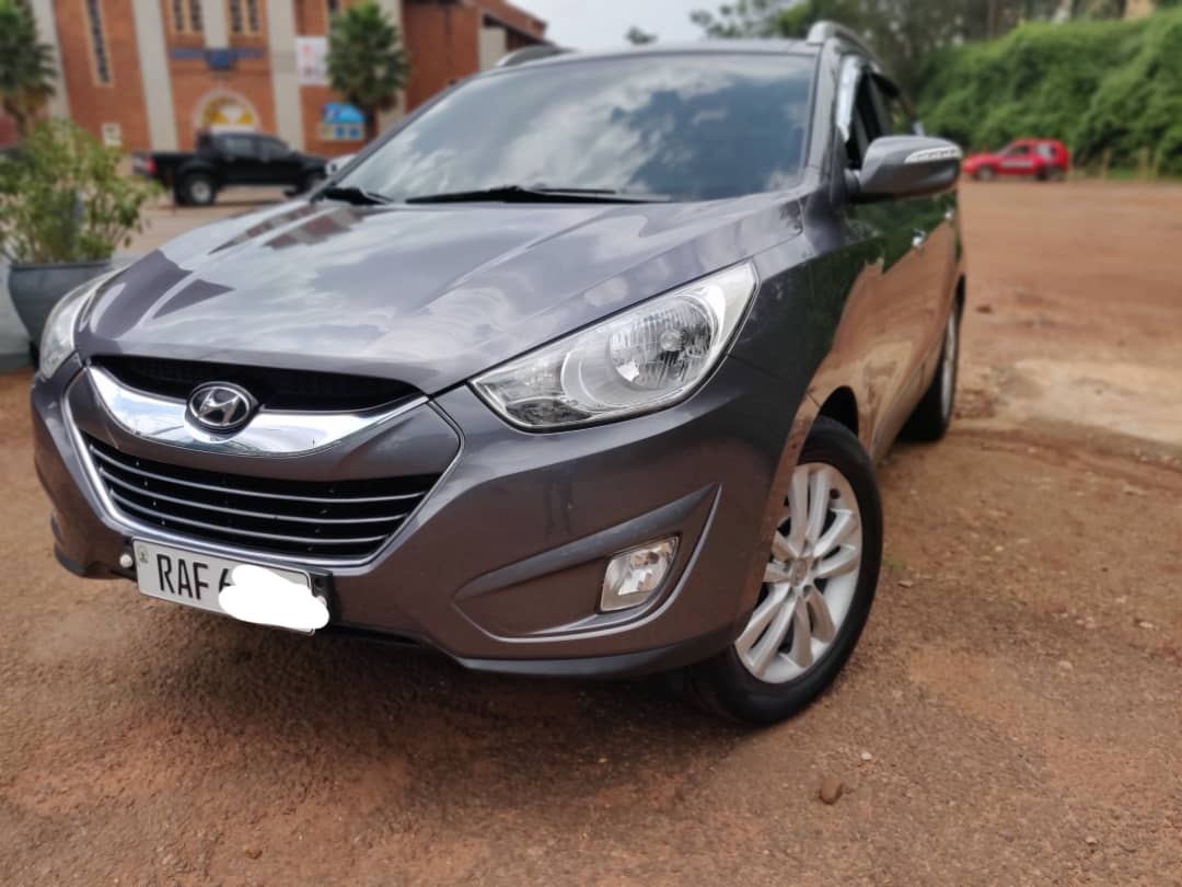 HYUNDAI