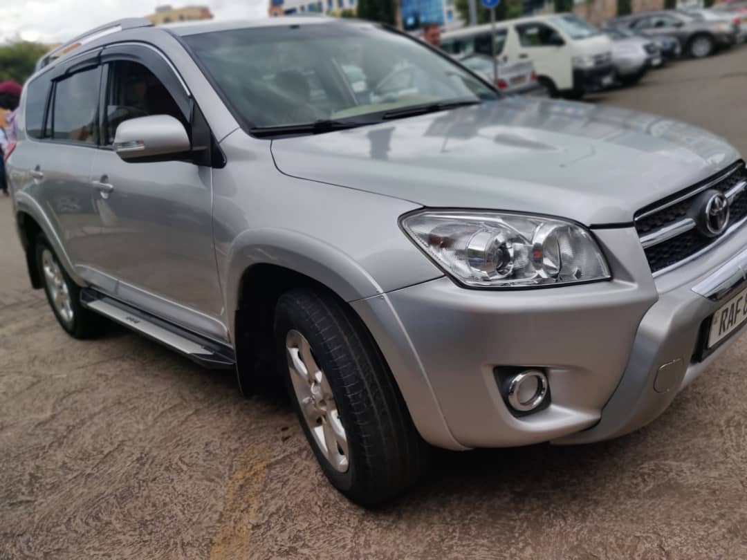 Toyota RAV 4 Vanguguard