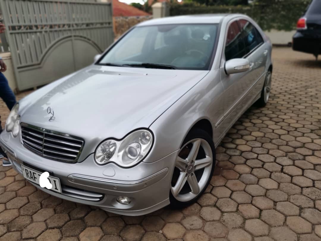 Mercedes-Benz C180 2004 #1