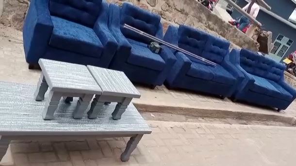 Elegant Couch both stylish and comfortable Sofa with Sophisticated and highly customizable on a cheap price #3