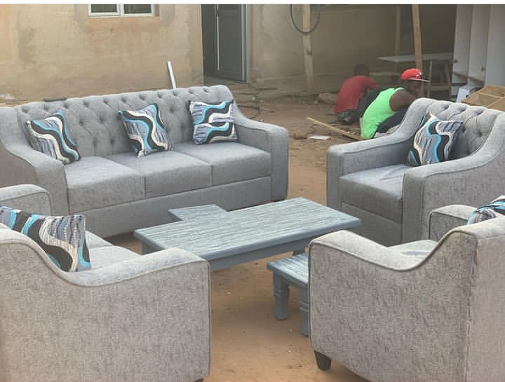 Elegant Couch both stylish and comfortable Sofa with Sophisticated and highly customizable on a cheap price
