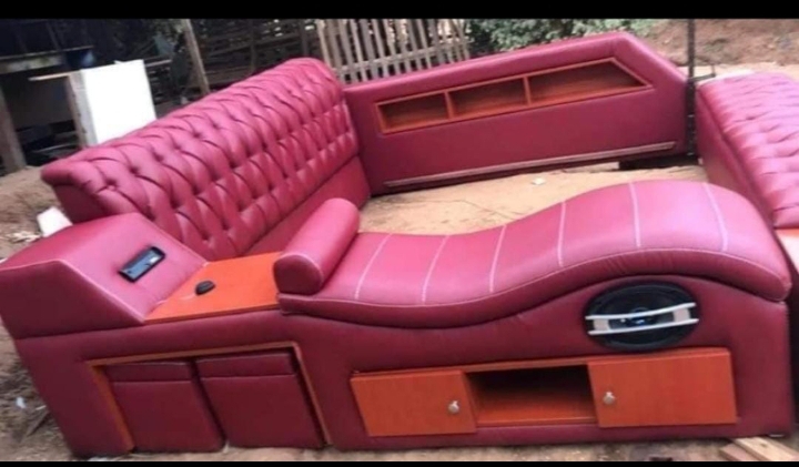 Nice Bed with Radio with comfortable classic style decoration on a cheap price