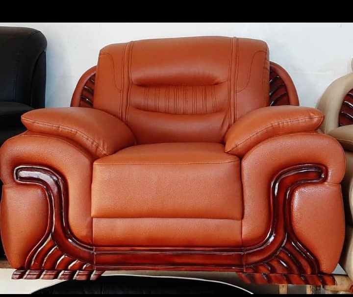 Elegant Couch both stylish and comfortable Sofa with Sophisticated and highly customizable on a cheap price