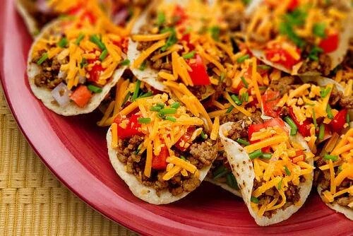 Mini Pizza with beef meat inside