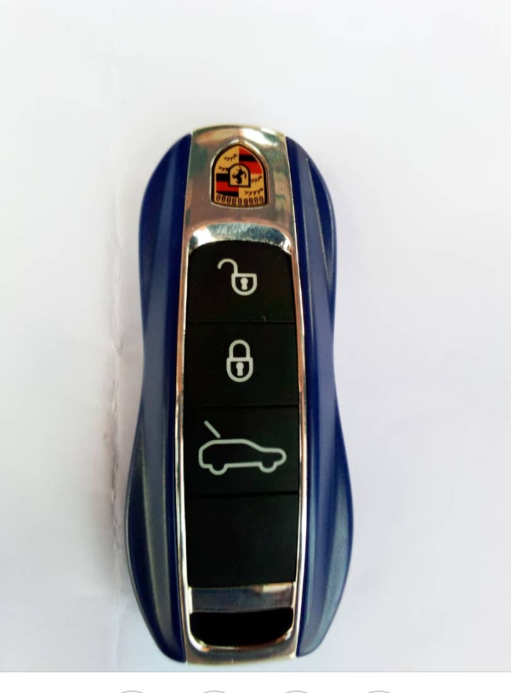 Mini claiml phone zirikwisoko