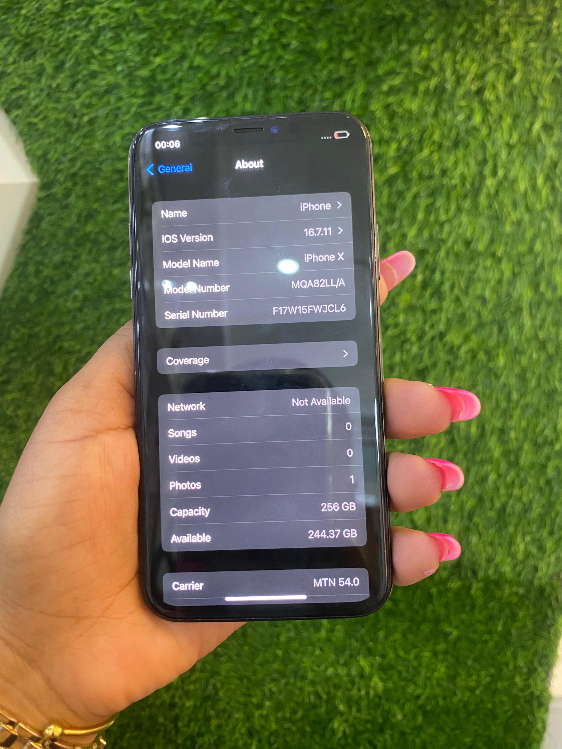 iPhone X iri kwisoko 128GB storage