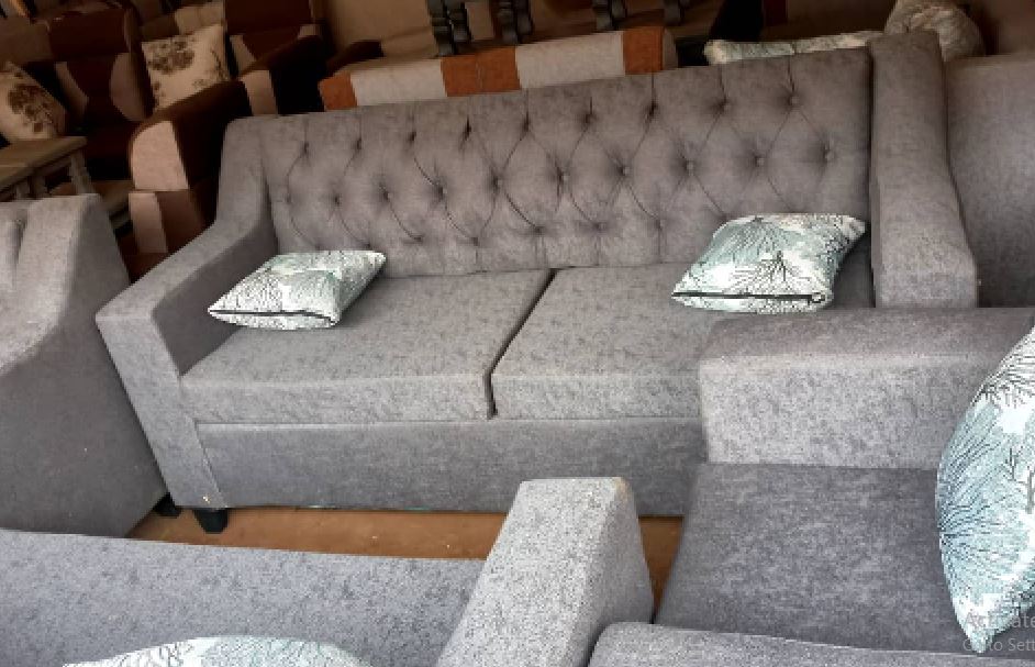 Elegant Couch both stylish and comfortable Sofa with Sophisticated and highly customizable on a cheap price