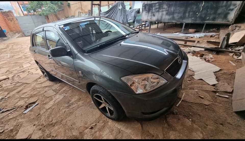 Toyota Corolla hatchback 2002