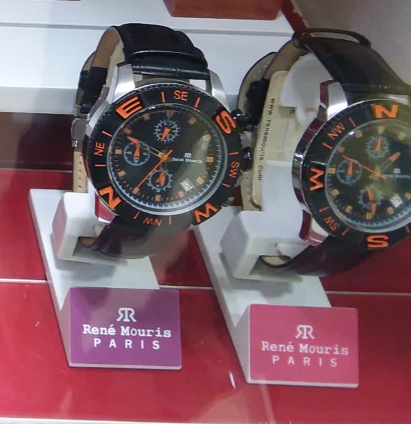 BLACK LEATHER WATCH
