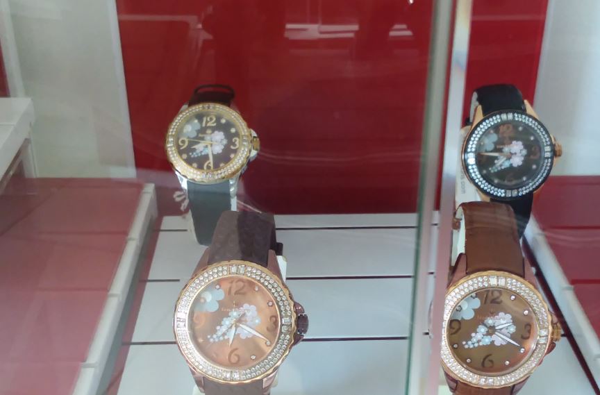  watch Rene mouris